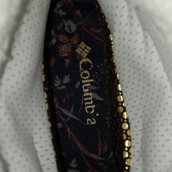 Women Snow Boots Size 12 Waterproof boots and faux fur NWT - Picture 6 of 12